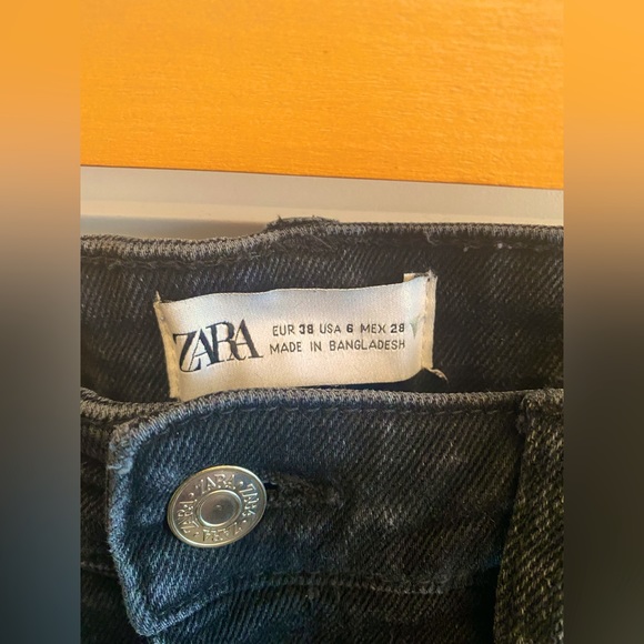 Zara High Waisted Denim - Picture 6 of 7